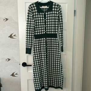 Simply Retro knit midi dress with green check pattern and pearl buttons